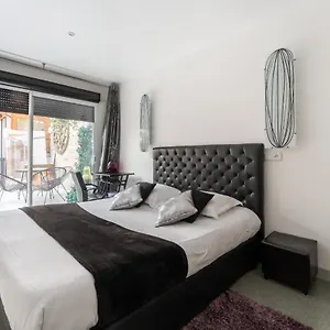 L'oasis Montparnasse Hotel Parigi